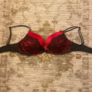 Red and black very sexy push up bra Victoria’s Secret 34D